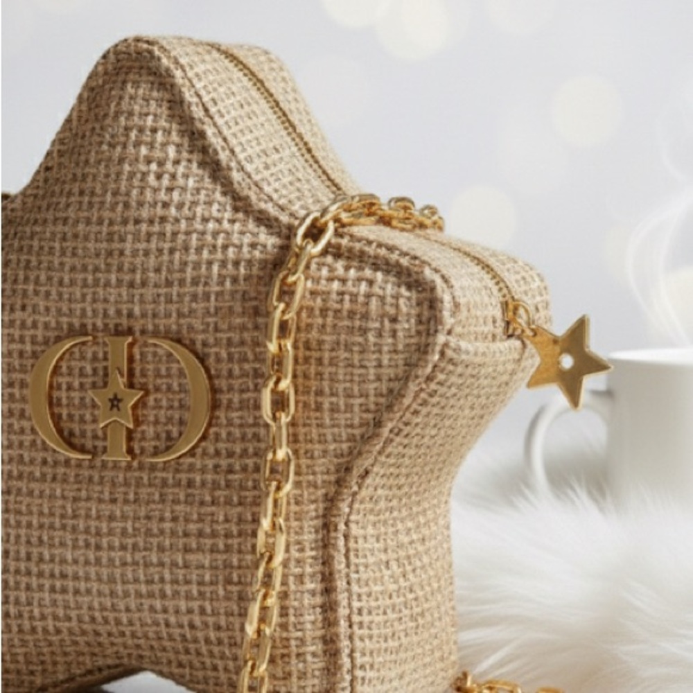 Christian Dior Pouch Star Gold Beige Novelty Logo Holiday Exclusive CD 2025 - Picture 3 of 9